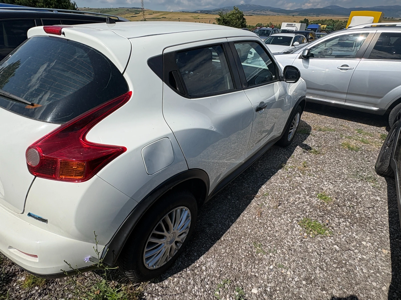 Nissan Juke 1.5 dCi, снимка 6 - Автомобили и джипове - 55304043