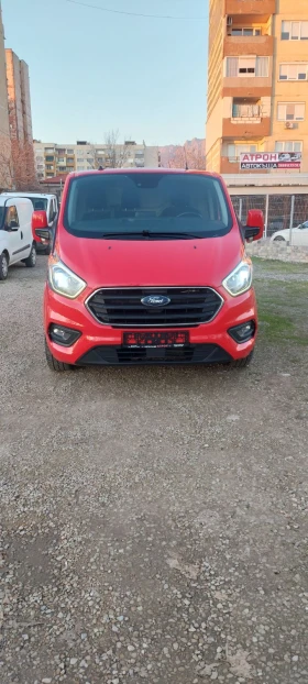 ������ Ford Transit Custom