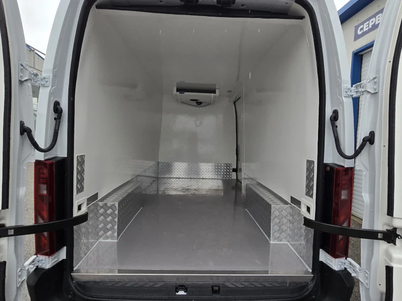 Renault Master НОВ L3H2 Red ХЛАДИЛЕН - 20 , снимка 14 - Бусове и автобуси - 47711301