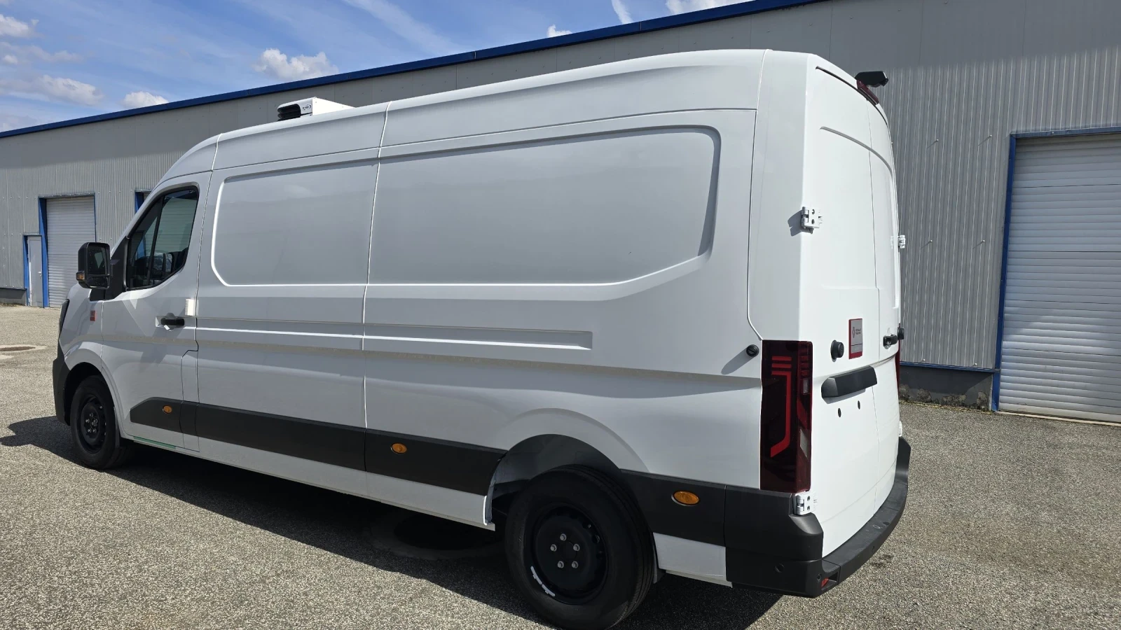 Renault Master НОВ L3H2 Red ХЛАДИЛЕН , снимка 5 - Бусове и автобуси - 47711301
