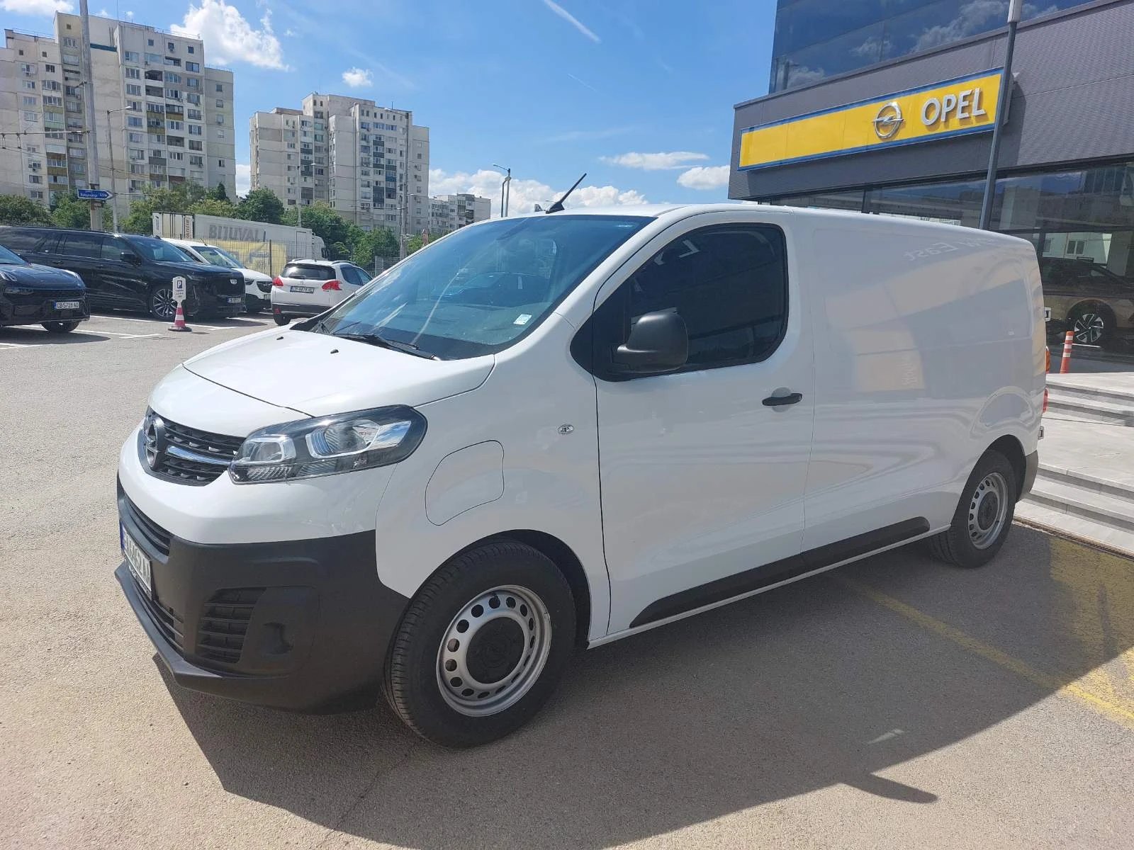 Opel Vivaro ELECTRIC PANEL VAN L1H1 100 kW/ 75 kW Battery - изображение 2