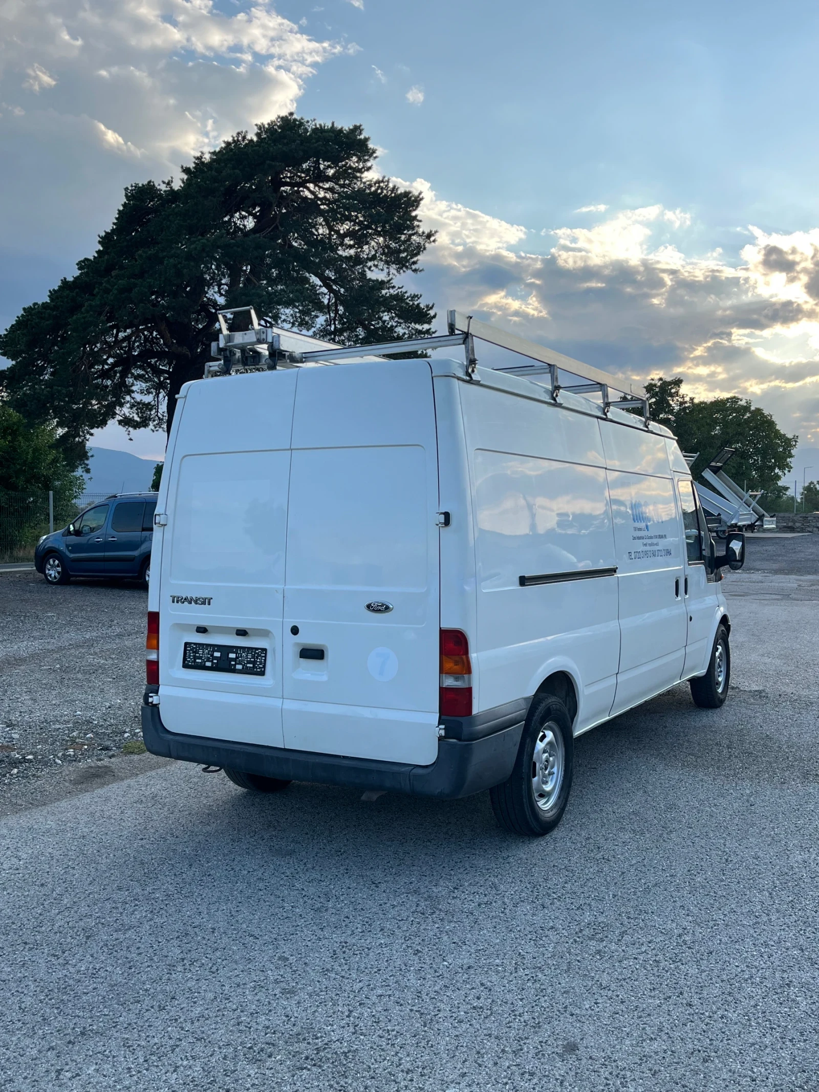 Ford Transit 125T350 - изображение 10