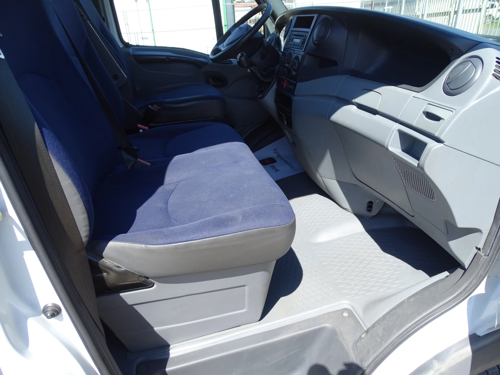 Iveco Daily * * ЩОРА С БОРД* * ВНОС ОТ ШВЕЙЦАРИЯ , снимка 16 - Бусове и автобуси - 54126046