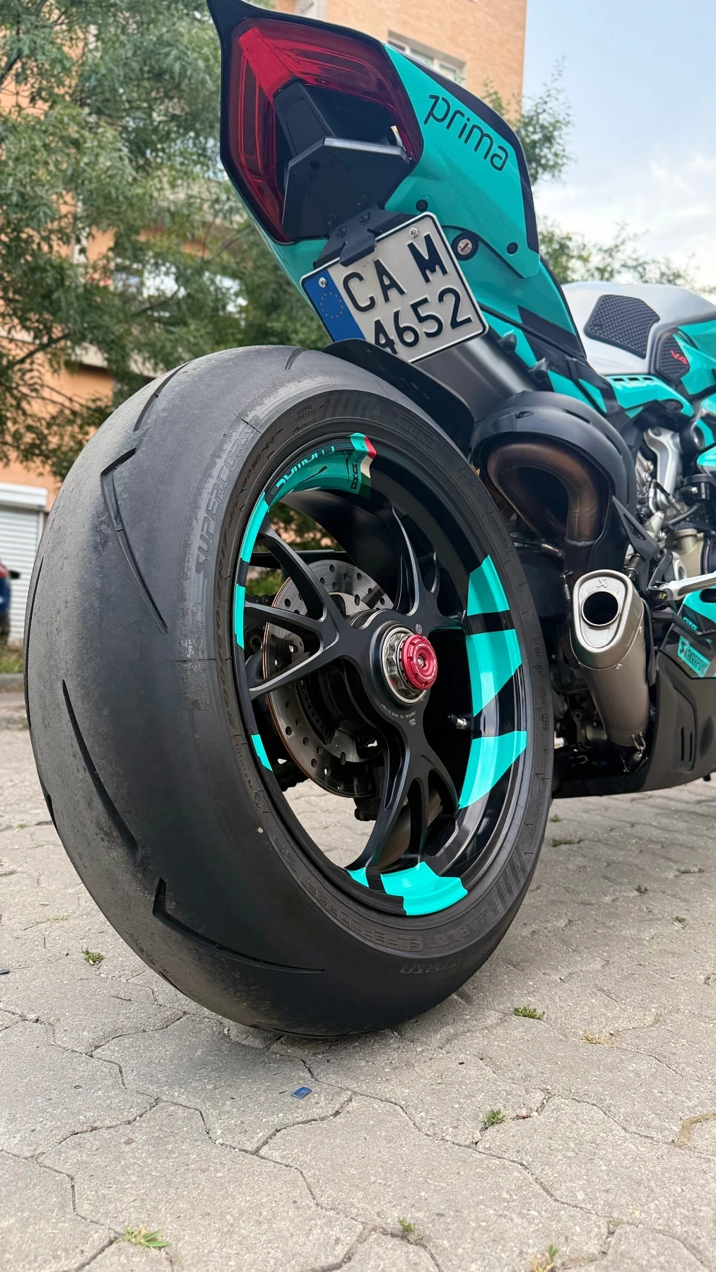 Ducati Panigale V4S, снимка 2 - Мотоциклети и мототехника - 54610997