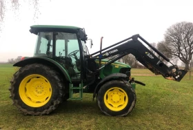 Трактор John Deere 5720, снимка 3
