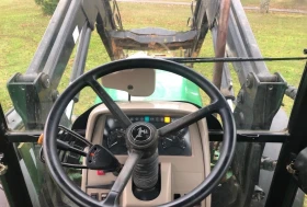 Трактор John Deere 5720, снимка 14