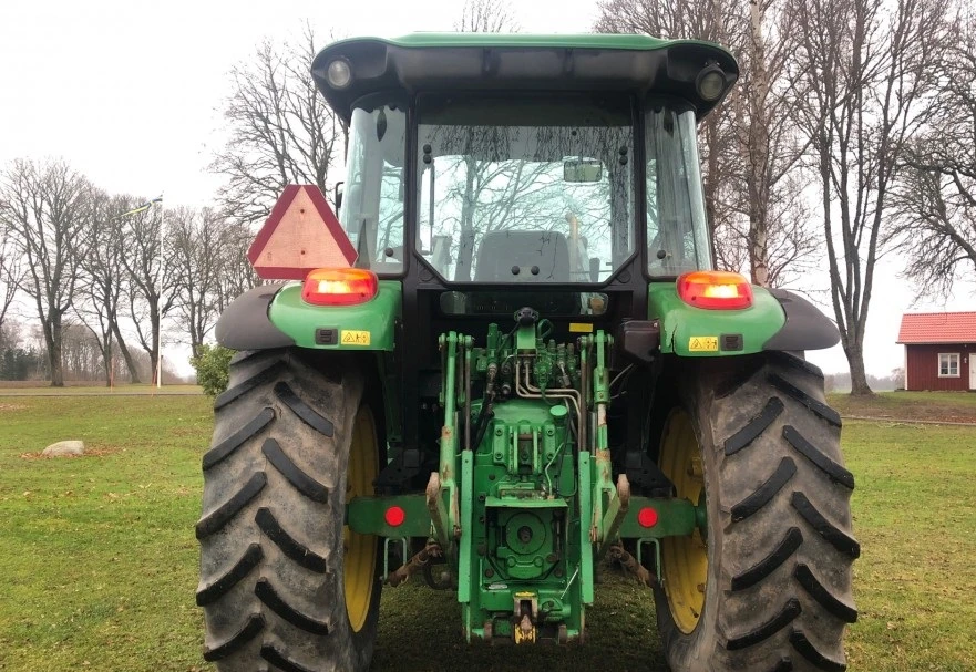 Трактор John Deere 5720, снимка 5 - Селскостопанска техника - 55932413