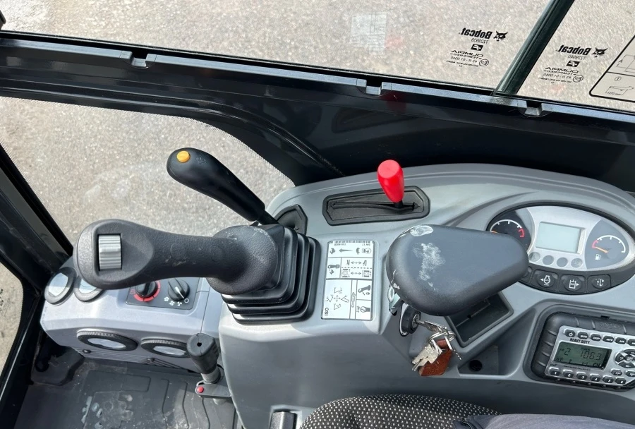 Багер Bobcat E19 - 7000 Eur, снимка 10 - Индустриална техника - 54957250