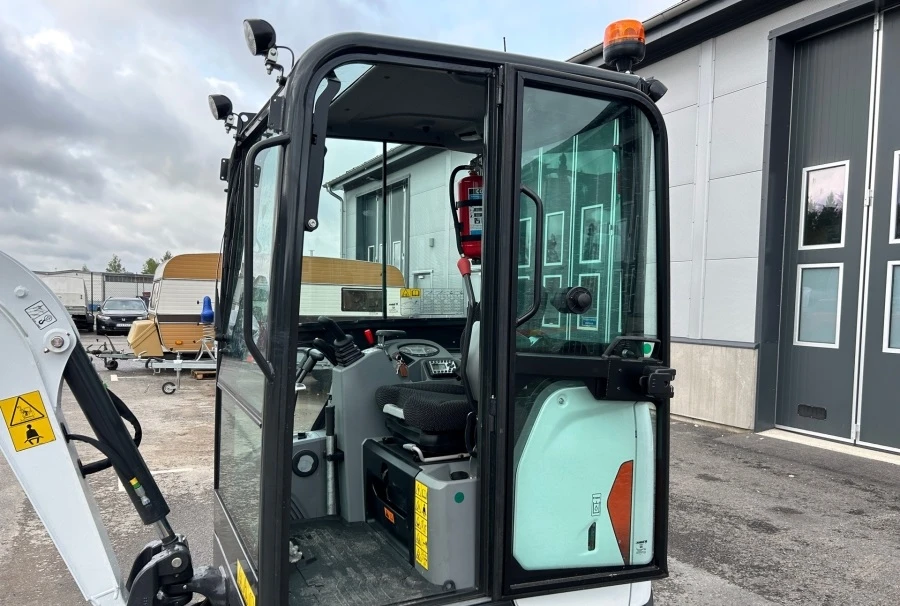 Багер Bobcat E19 - 7000 Eur, снимка 8 - Индустриална техника - 54957250