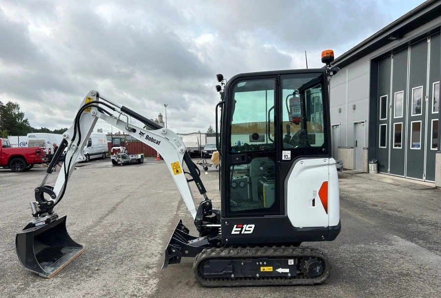 Багер Bobcat E19 - 7000 Eur, снимка 5 - Индустриална техника - 54957250