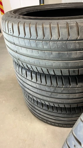 Гуми Летни 225/45R19, снимка 5 - Гуми и джанти - 49516163