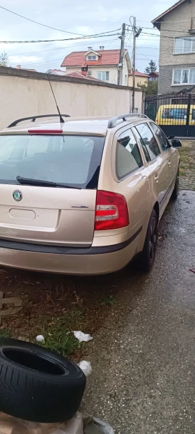 Skoda Octavia 1.6бензин 102кс - изображение 5