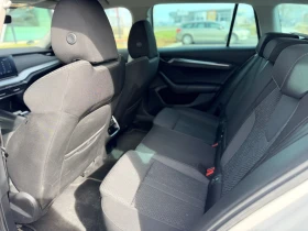 Skoda Octavia 2.0TDi-Лизинг през Уникредит , снимка 8