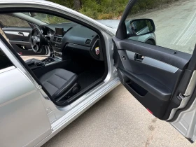 Mercedes-Benz C 220, снимка 14