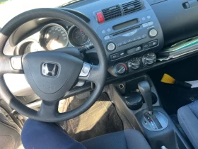 Обява за продажба на Honda Jazz 1.3i AUTOMATIC ~2 499 лв. - изображение 6