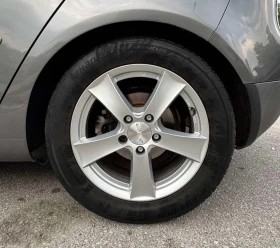 VW Golf - 3999 € / 7821.36 лв. - 19414219 6
