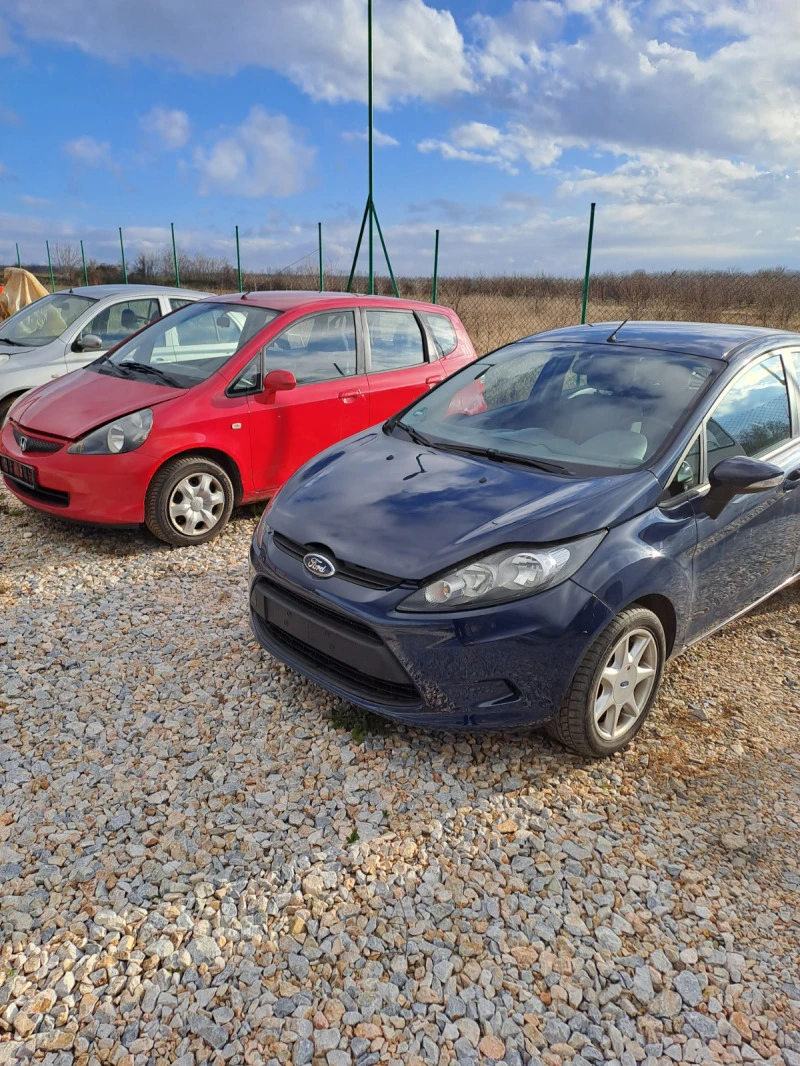 Ford Fiesta 1.2, снимка 4 - Автомобили и джипове - 47448195