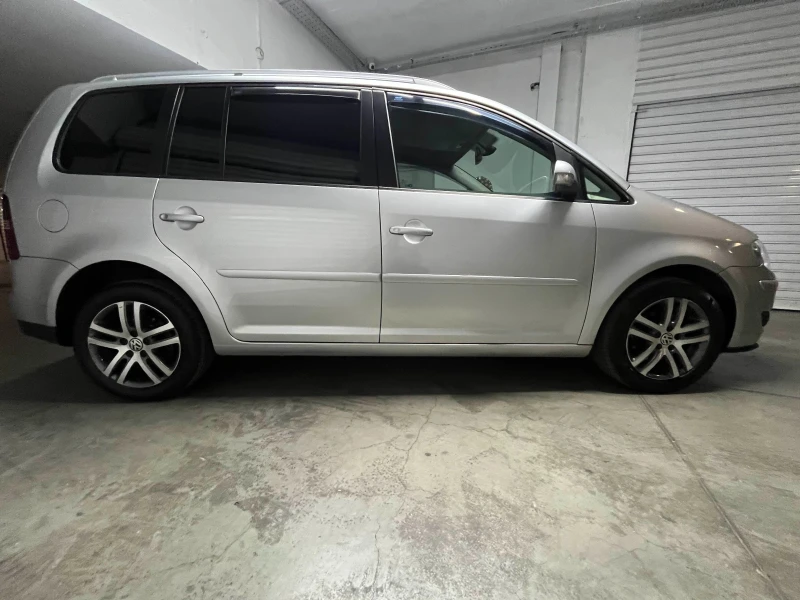 VW Touran, снимка 3 - Автомобили и джипове - 47851343