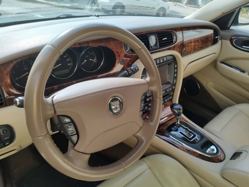 Jaguar Xj, снимка 5 - Автомобили и джипове - 48472186