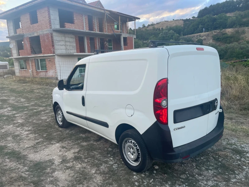 Opel Combo 1.3 CDTI, снимка 3 - Автомобили и джипове - 51608850