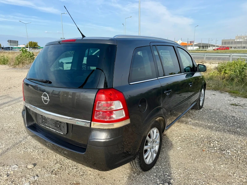 Opel Zafira 1.7CDTI, снимка 6 - Автомобили и джипове - 52041361