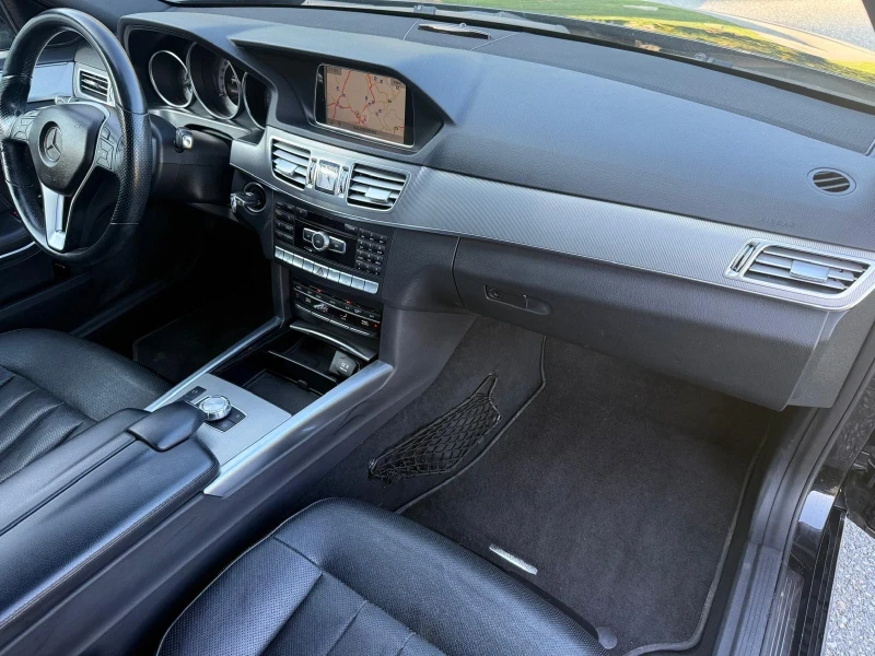 Mercedes-Benz E 300 3.5 L, снимка 7 - Автомобили и джипове - 52416361