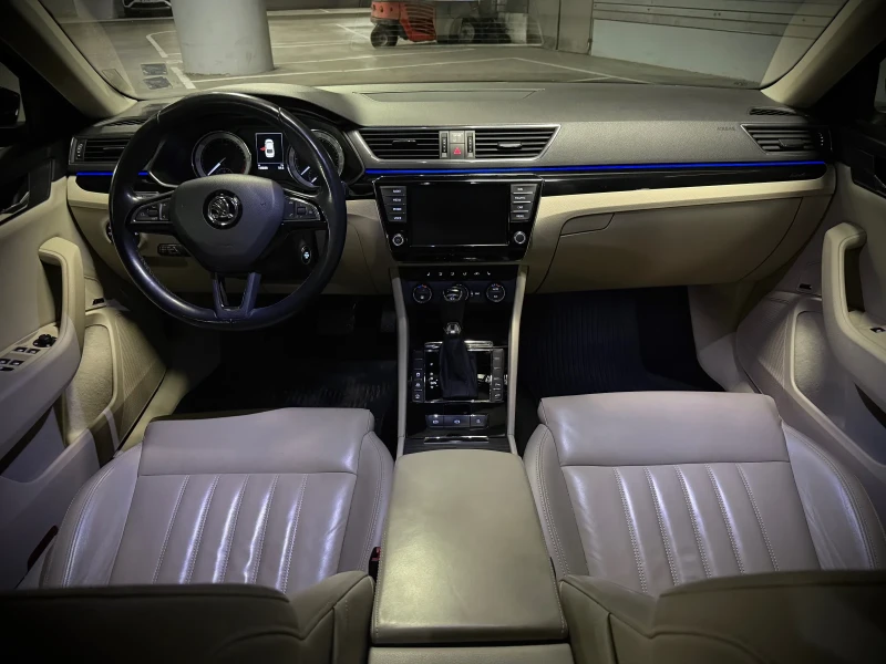 Skoda Octavia L&K 4x4 , снимка 8 - Автомобили и джипове - 52431861