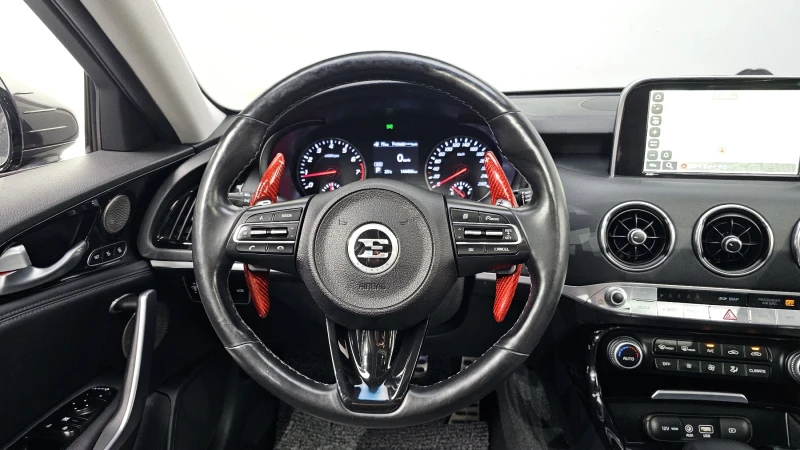 Kia Stinger 2.0T 2WD PLATINUM, снимка 13 - Автомобили и джипове - 52494131