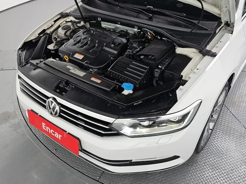 VW Passat  2.0 Tdi Prestige, снимка 6 - Автомобили и джипове - 55923086