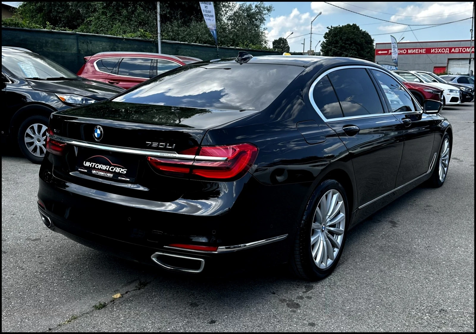 BMW 750 750Li xDrive - изображение 4