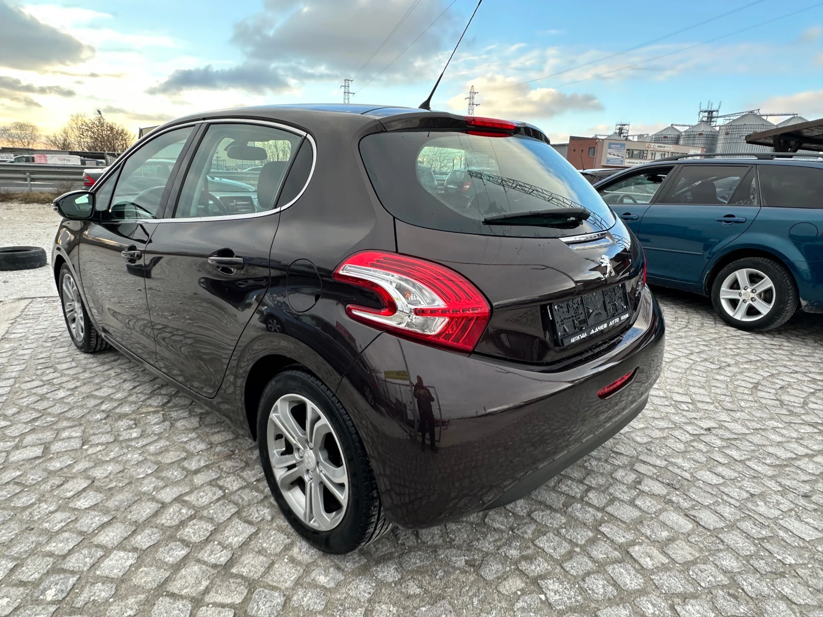 Peugeot 208 1.6 E-HDI#EURO 5#LED#КЛИМАТРОНИК#КРУИЗКОНТРОЛ - изображение 3