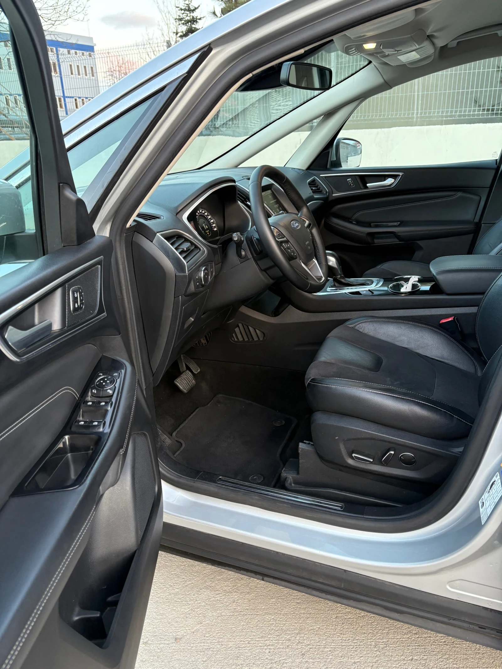 Ford S-Max Titanium 2.0diesel 180 Euro 6 Automatic Full Ext | Mobile.bg   14