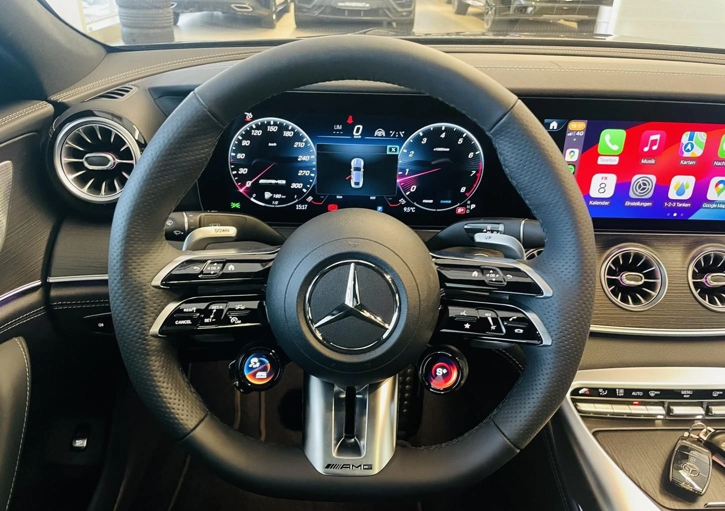 Mercedes-Benz AMG GT 43/4MATIC+ /BURMEST/NIGHT/360/ACTIVE RIDE/DISTRONI - изображение 10