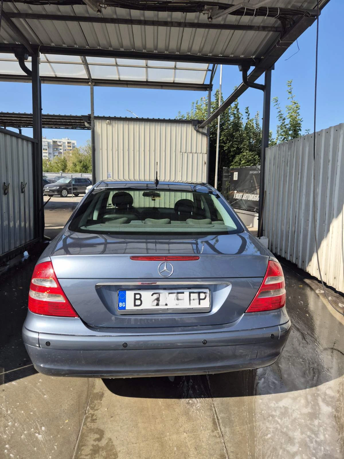 Mercedes-Benz E 200  - изображение 5