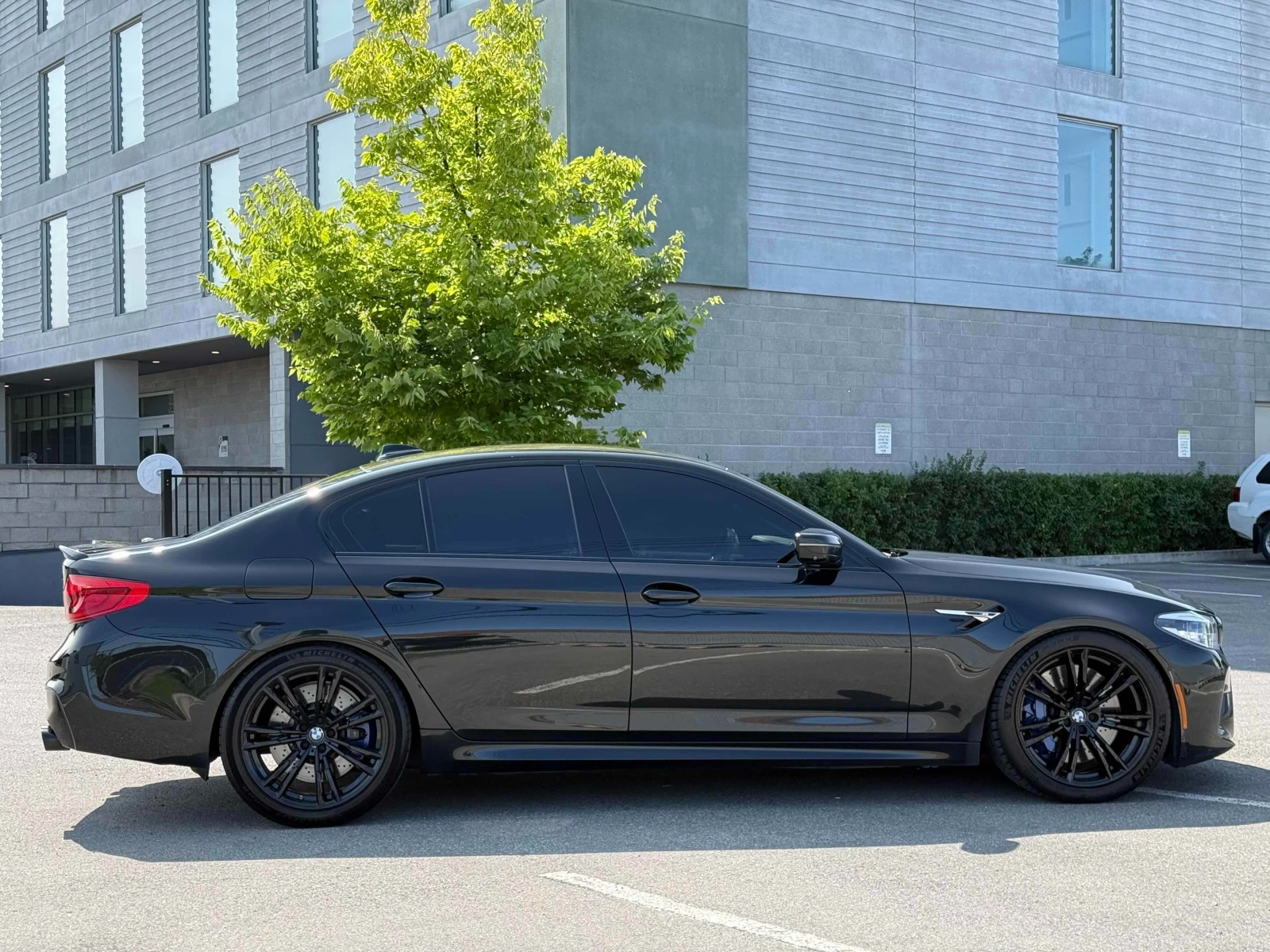 BMW M5 CARFAX * * АВТО КРЕДИТ * *  - изображение 4