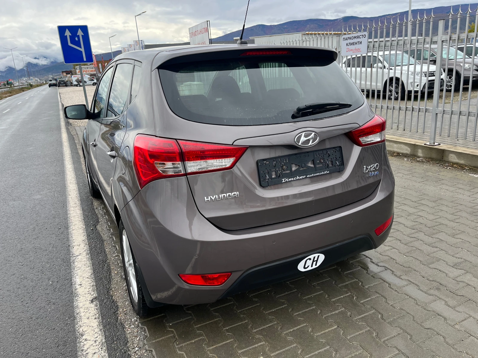 Hyundai Ix20 1.6 i - изображение 5