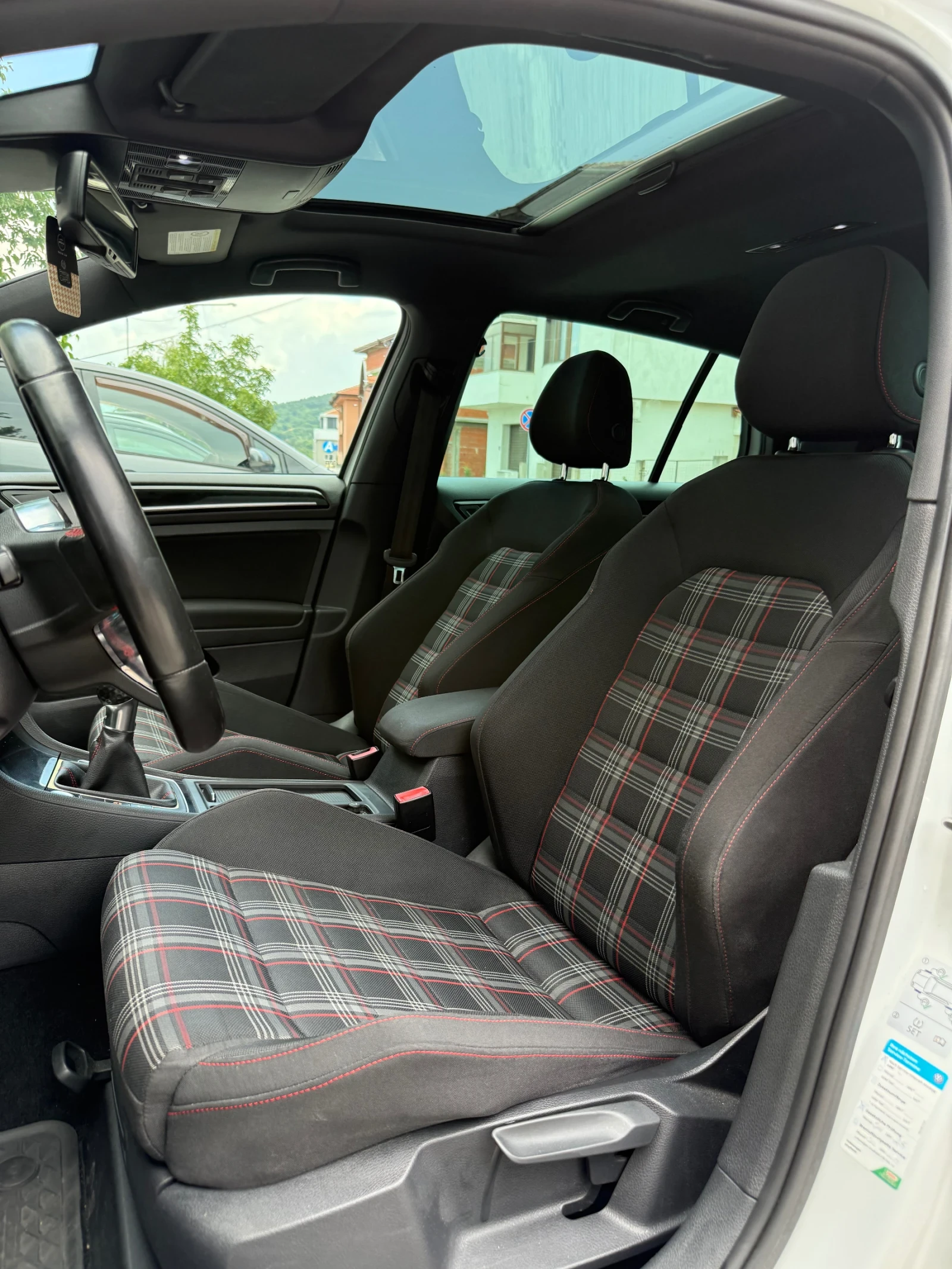 VW Golf 7 GTI Performance, снимка 7 - Автомобили и джипове - 52352389