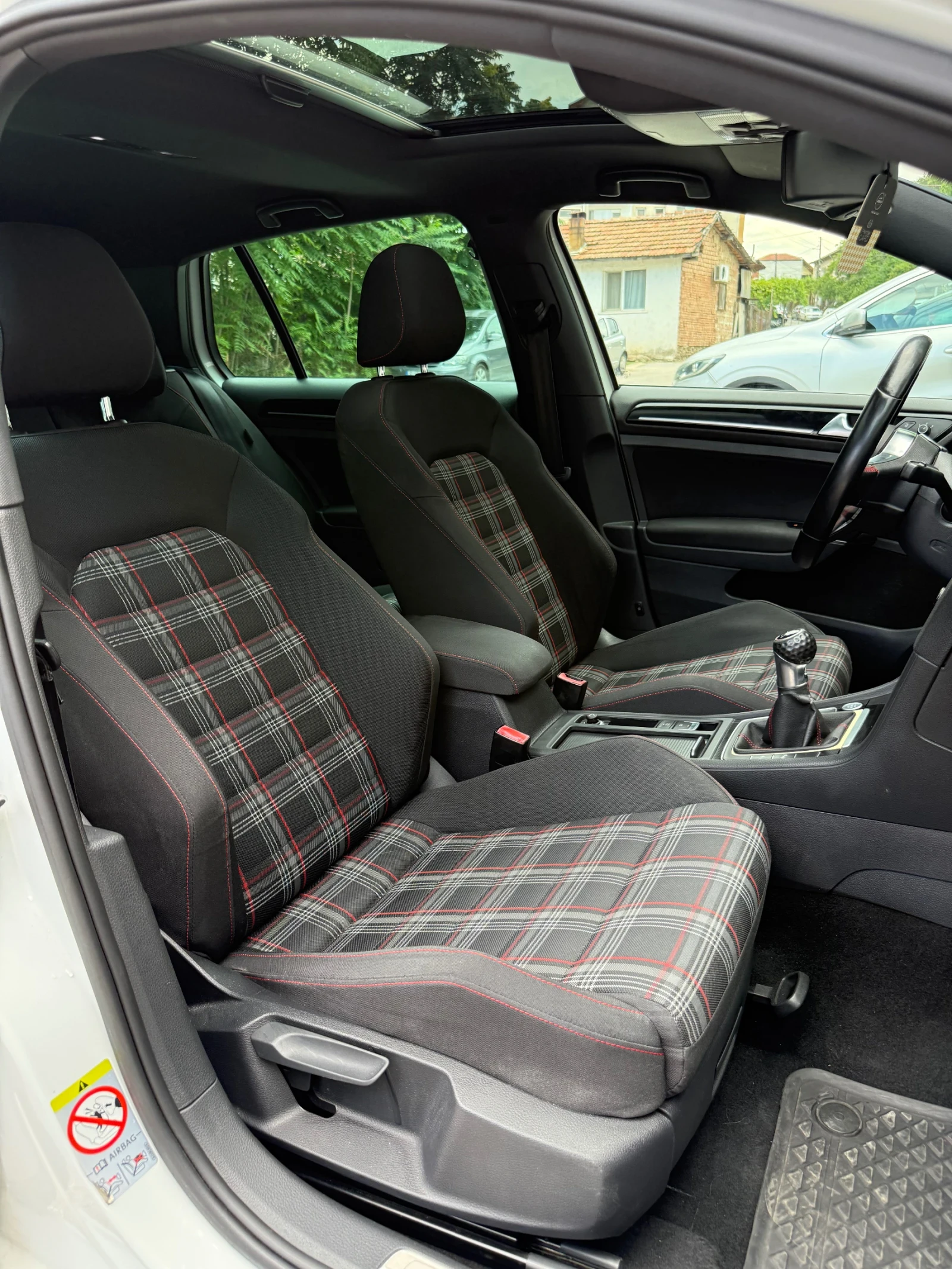 VW Golf 7 GTI Performance, снимка 8 - Автомобили и джипове - 52352389