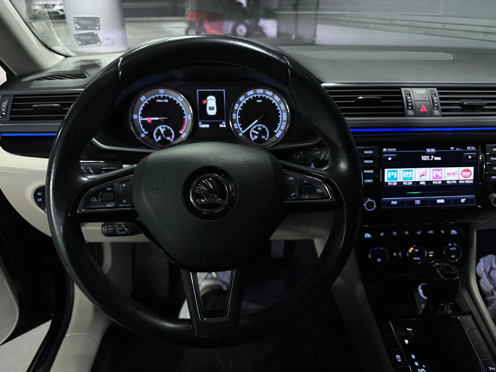 Skoda Octavia L&K 4x4  | Mobile.bg   9