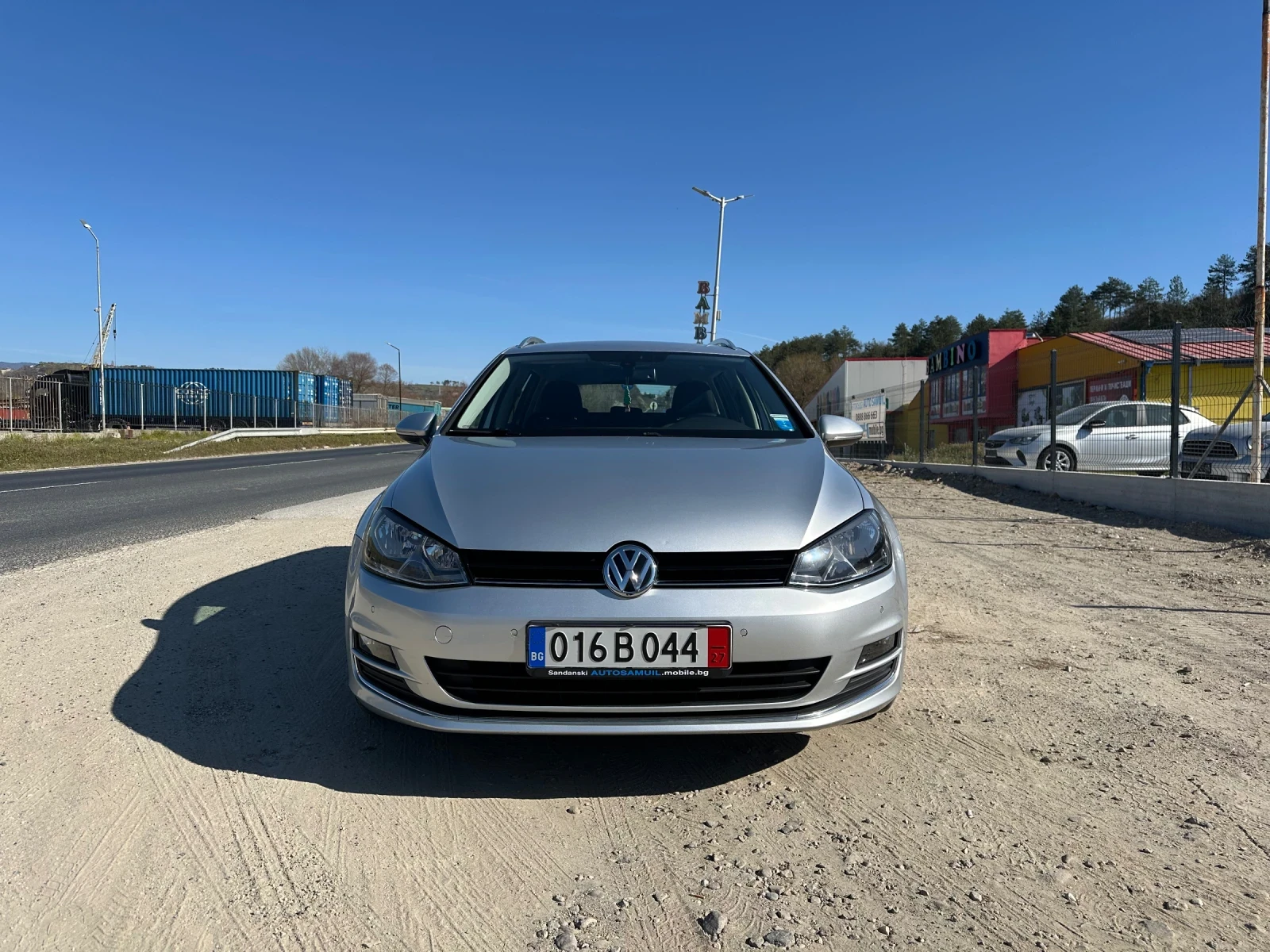 VW Golf 1.6TDI Highline 110ps EURO6B, снимка 2 - Автомобили и джипове - 53800880