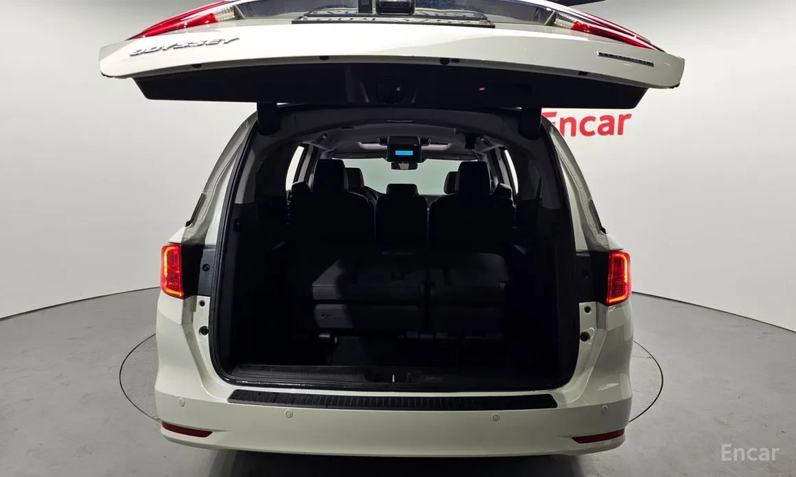 Honda Odyssey DISTRONIC / ОБДУХВАНЕ / ПОДГРЕВИ / ШИБИДАХ / TV, снимка 17 - Автомобили и джипове - 54008128