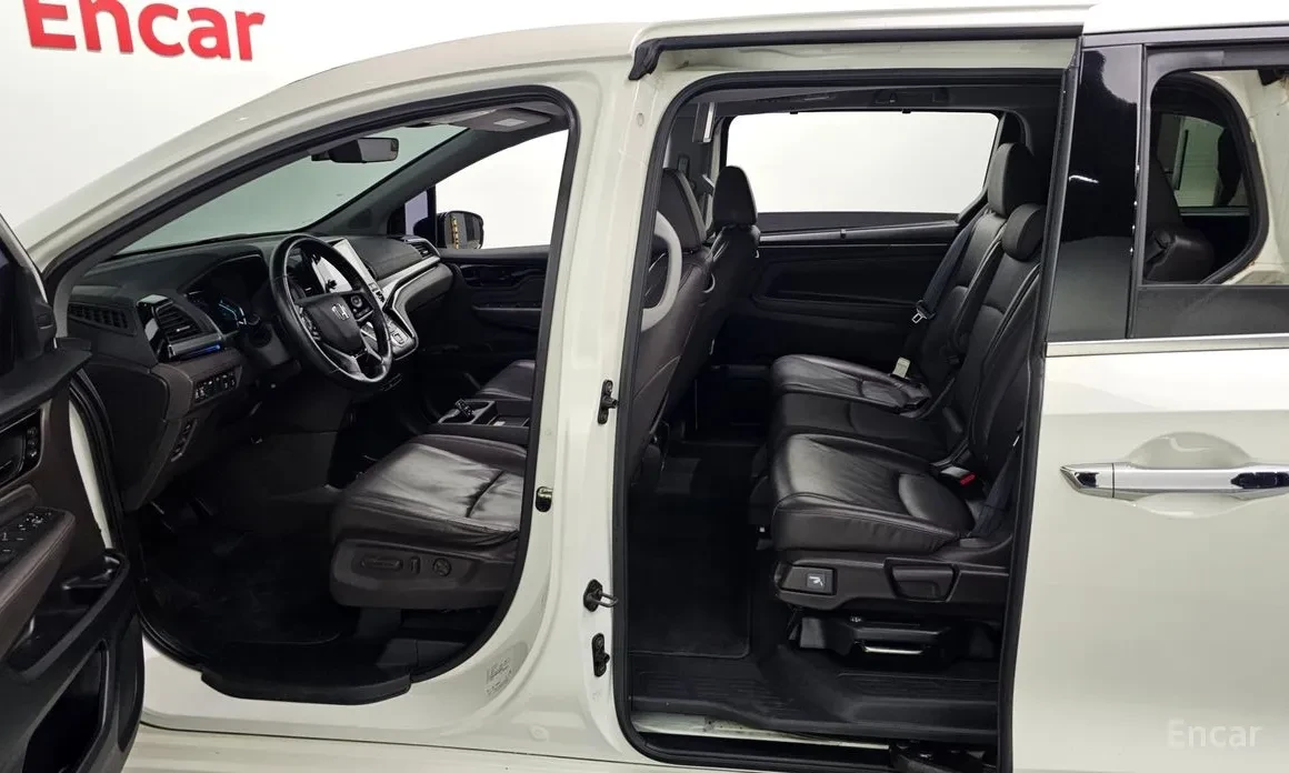 Honda Odyssey DISTRONIC / ОБДУХВАНЕ / ПОДГРЕВИ / ШИБИДАХ / TV, снимка 7 - Автомобили и джипове - 54008128