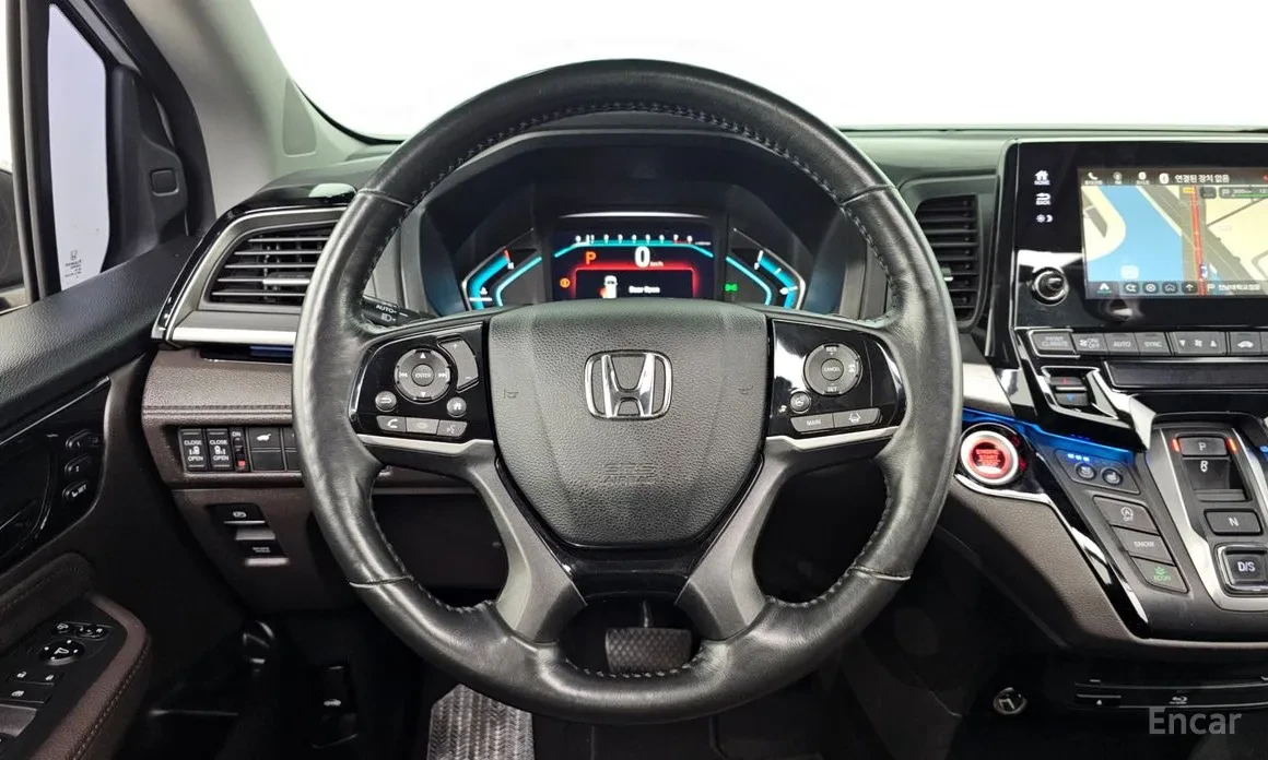 Honda Odyssey DISTRONIC / ОБДУХВАНЕ / ПОДГРЕВИ / ШИБИДАХ / TV, снимка 9 - Автомобили и джипове - 54008128