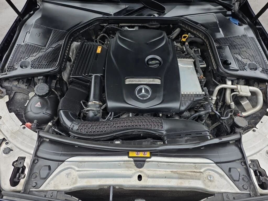 Mercedes-Benz C 300 * АвтоКредит * (ЦЕНА ДО БГ), снимка 8 - Автомобили и джипове - 54139177