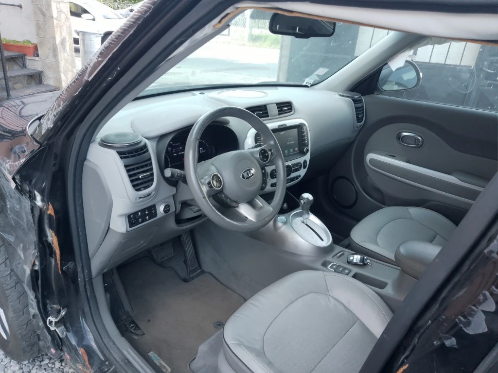 Kia Soul ELEKTRO, снимка 5 - Автомобили и джипове - 54169864