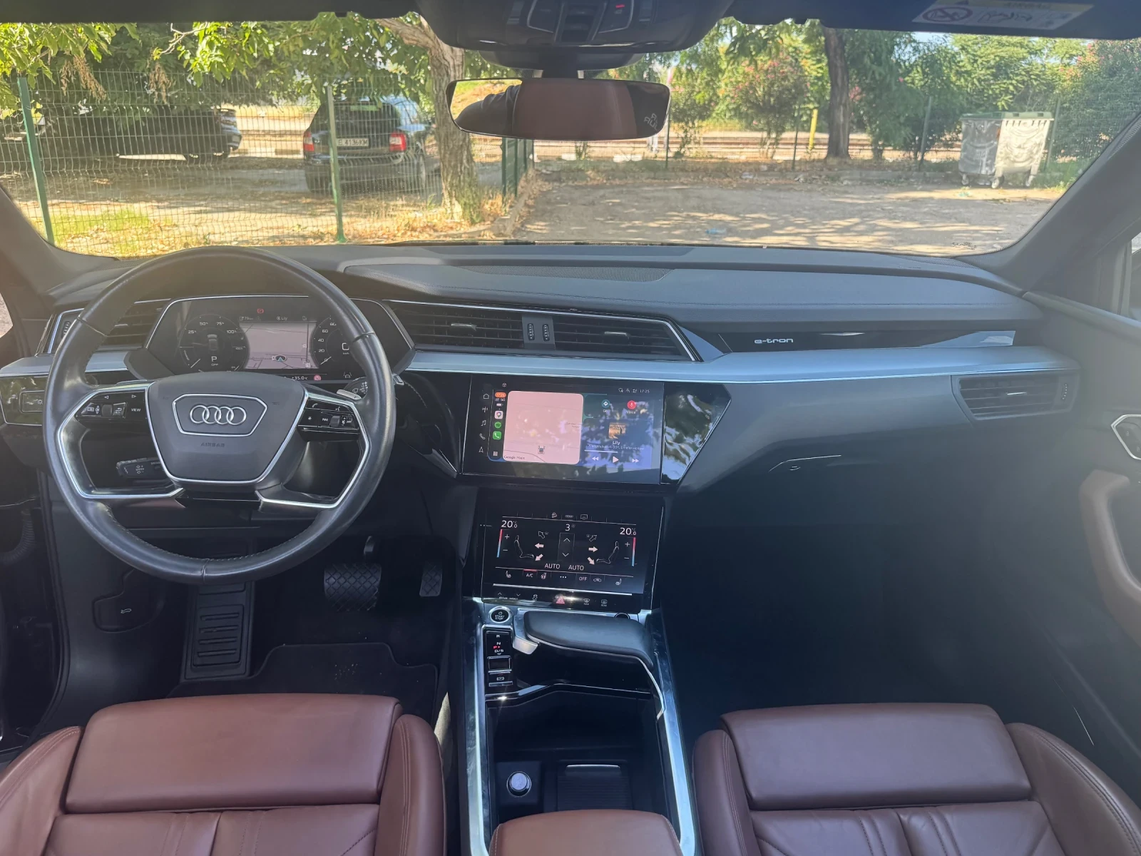 Audi E-Tron * 95kWh* B&O* 360* ПАНО* DIS* SHADOW LINE 91% SOH, снимка 11 - Автомобили и джипове - 55286826