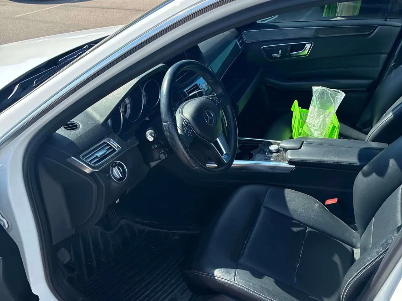 Mercedes-Benz E 300 * ГЛАВНО ПРЕДСТАВИТЕЛСТВО НА MERCEDES-BENZ, снимка 8 - Автомобили и джипове - 55380035