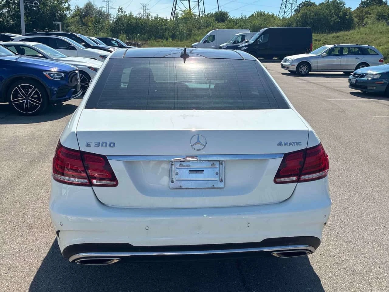 Mercedes-Benz E 300 * ГЛАВНО ПРЕДСТАВИТЕЛСТВО НА MERCEDES-BENZ, снимка 5 - Автомобили и джипове - 55380035