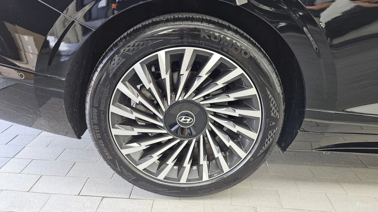 Hyundai Grandeur 3.5* Calligraphy* МАСАЖИ* ПОДГР* ОБДУХВ* 360* HUD*, снимка 5 - Автомобили и джипове - 55680079