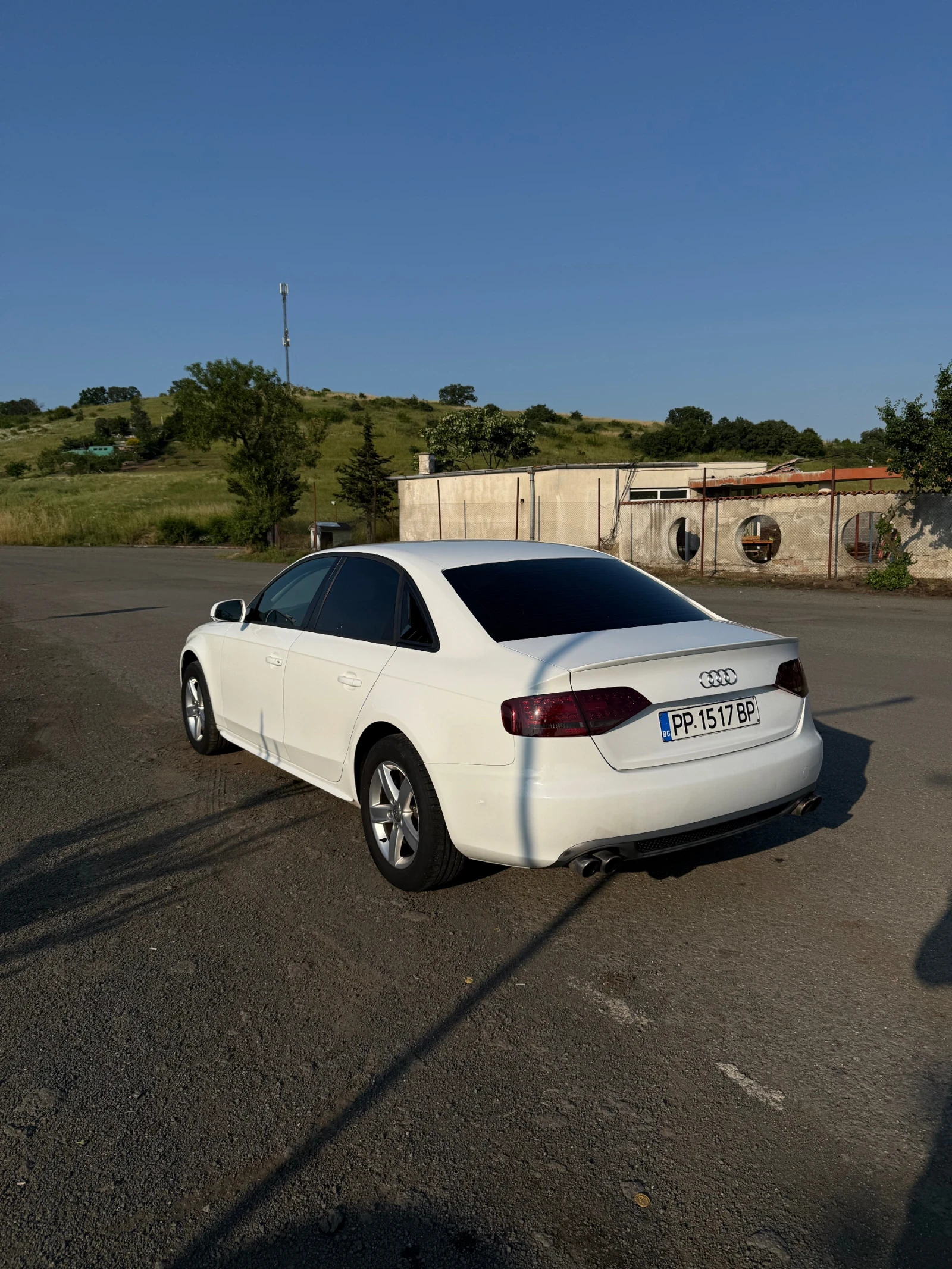Audi A4, снимка 2 - Автомобили и джипове - 56040875